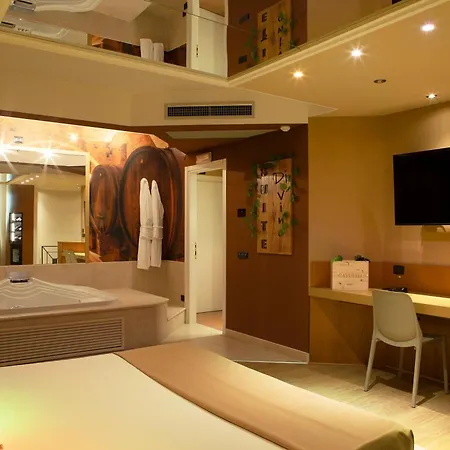 Soigne Hotel 4*